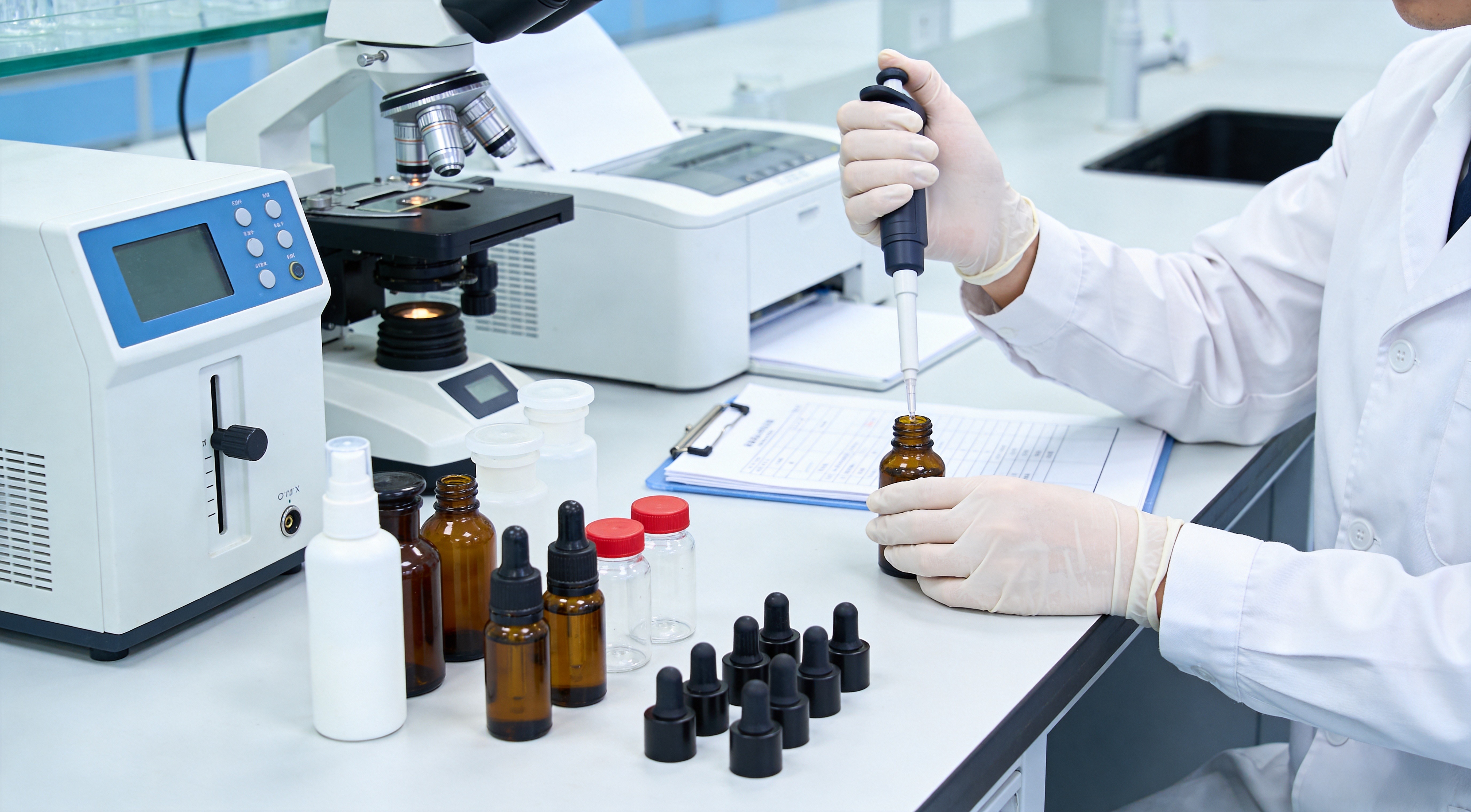 功效护肤品包材检出禁用物、成分浓度虚标:代工企业质量管控面临新考验